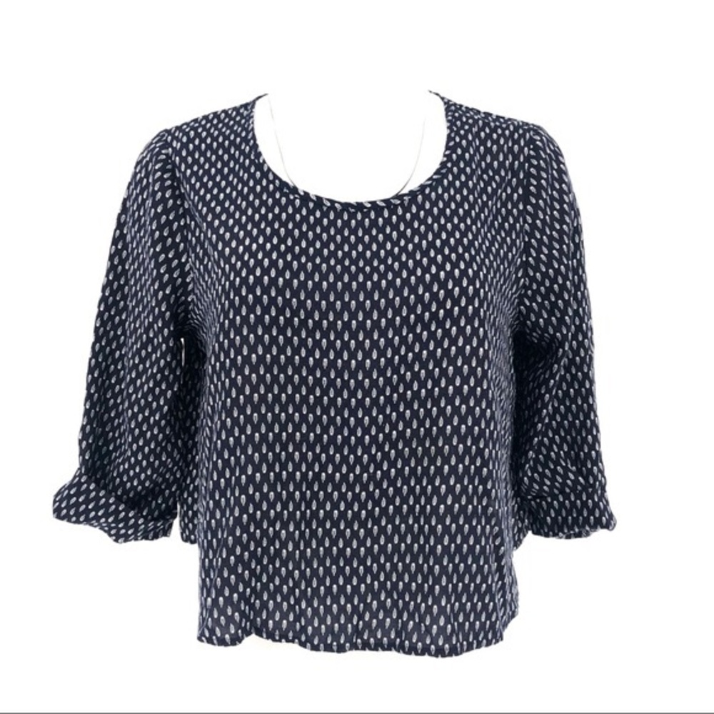 Feather patterned navy blue and white blouse